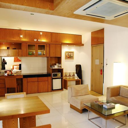 Platinum Suites Dhaka Exterior photo