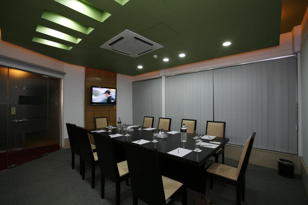 Platinum Suites Dhaka Exterior photo