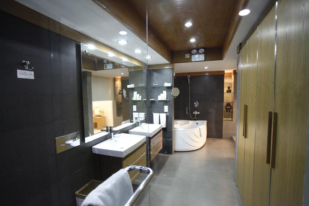 Platinum Suites Dhaka Exterior photo