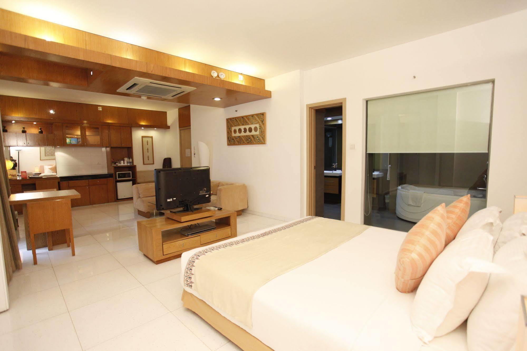 Platinum Suites Dhaka Exterior photo
